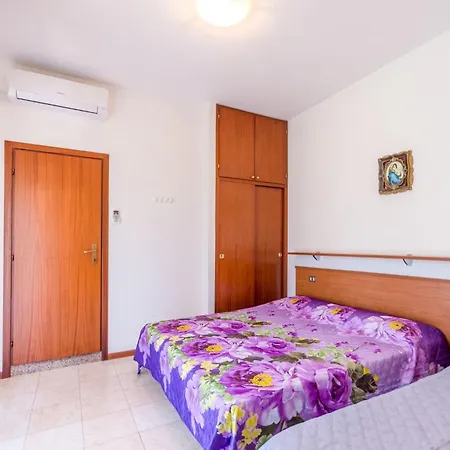 Apartment Flat A Short Walk To The Bibione